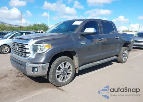 2020 Toyota Tundra 1794 Edition z USA, uszkodzony, nr VIN 5TFGY5F11LX271830